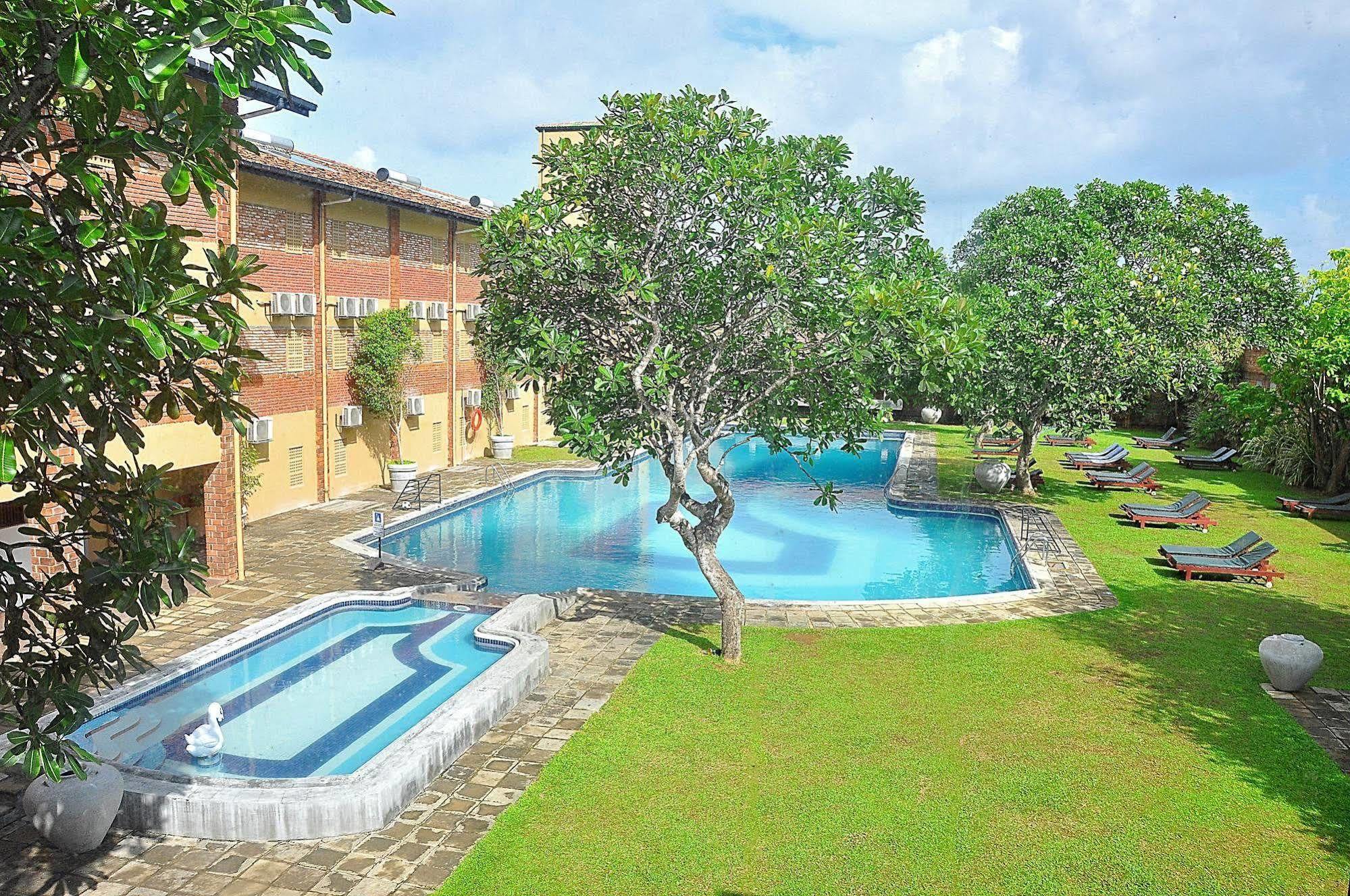The Long Beach Resort & Spa Koggala Dış mekan fotoğraf